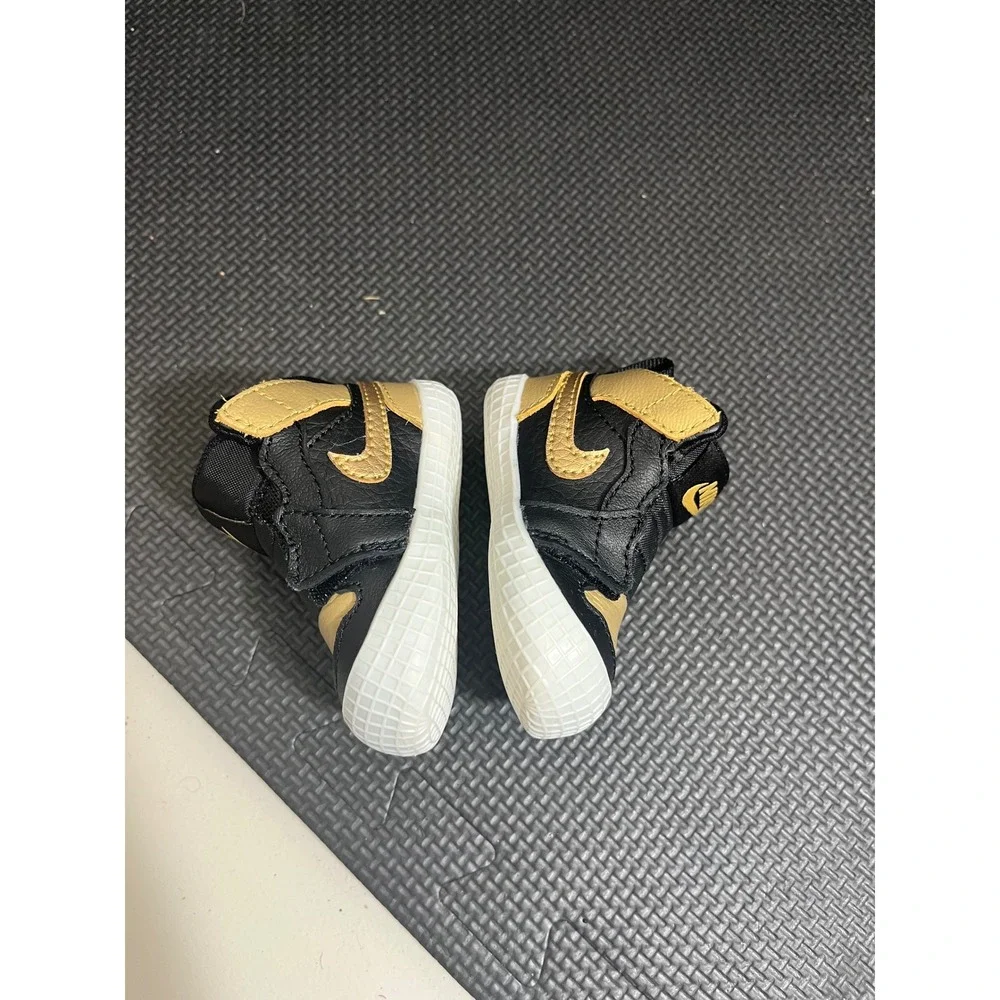 Nike Air‎ Jordan 1 Crib Bootie Unisex 1C Black Gold AT3745-071 Baby
